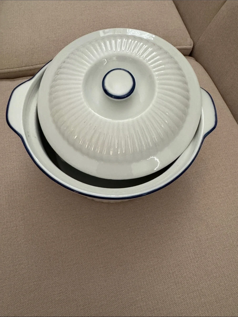 BIA Blanc De Table Casserole Dish With Lid Round White Blue Ribbed 8.5”x 4.5”